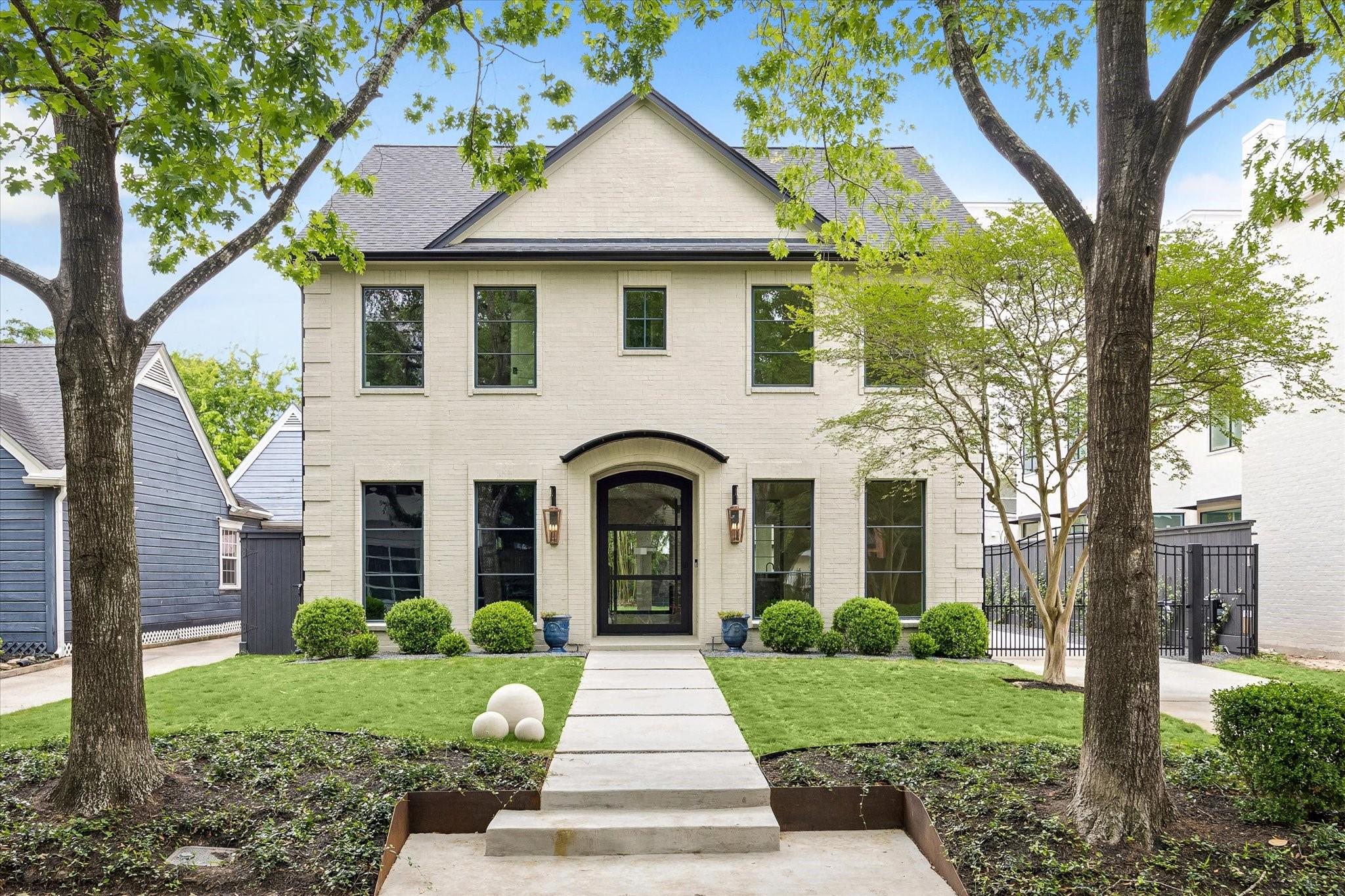 2320 North Boulevard — photo