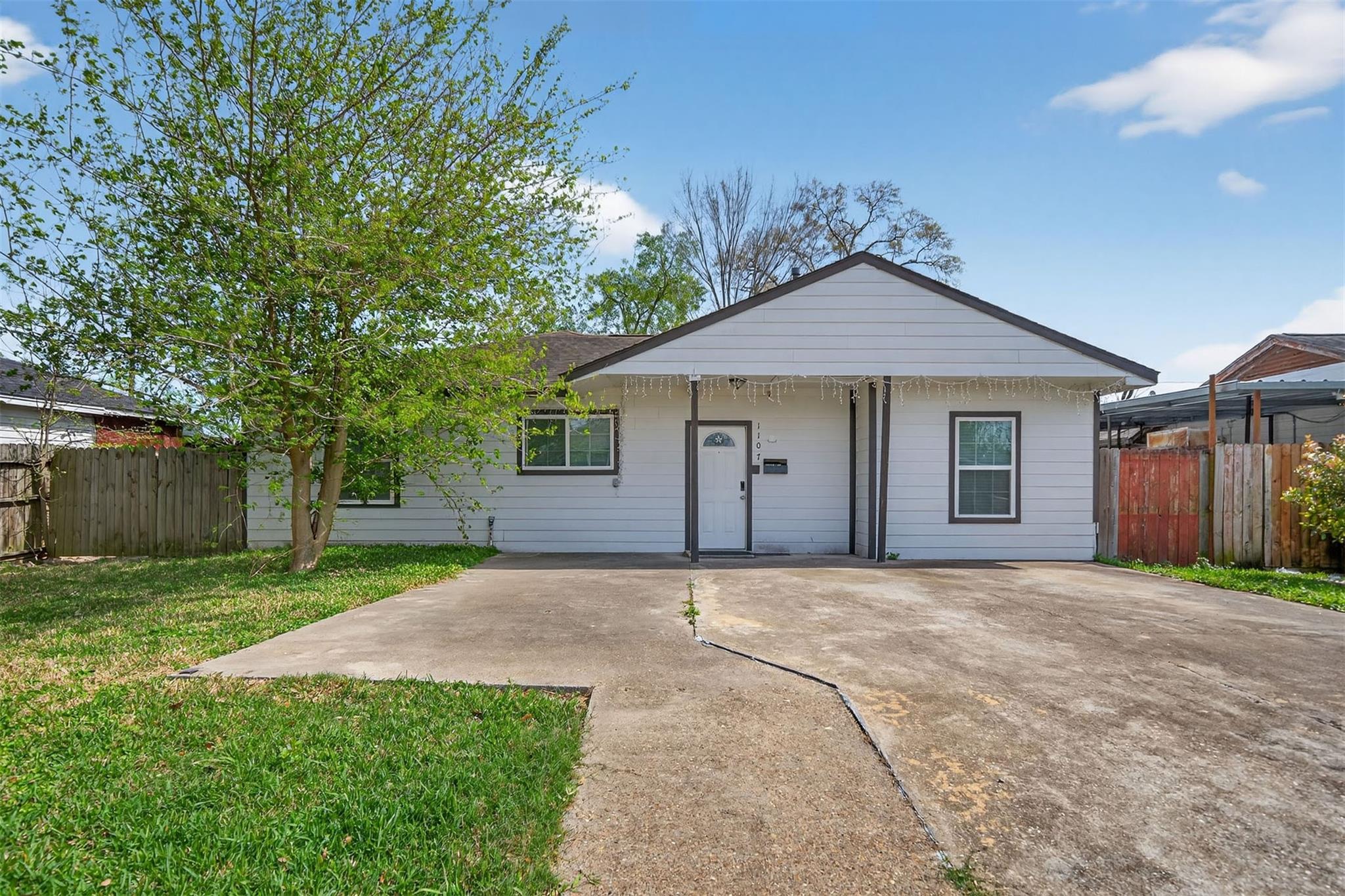 1107 Christine Street — photo