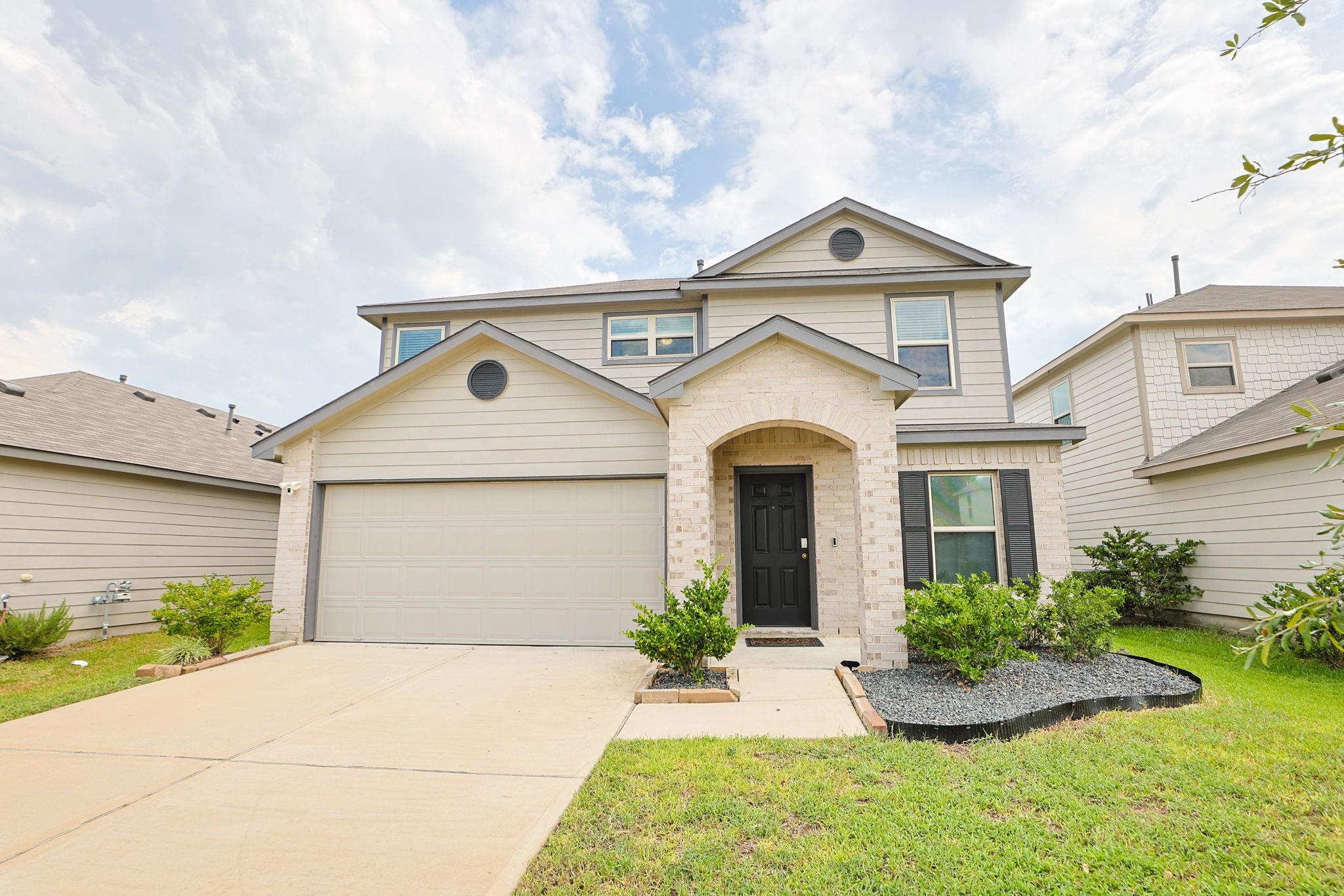 4227 Tulip Oak Drive — photo
