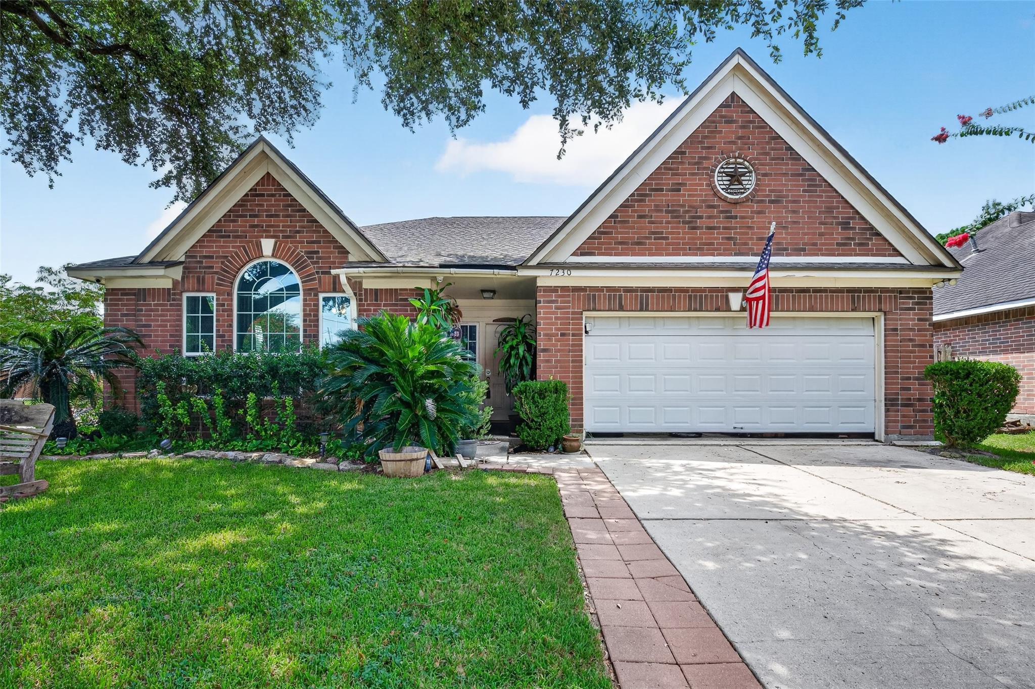 7230 Oak Walk Drive — photo