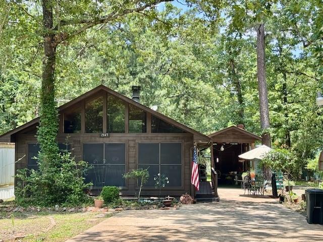 1347 Cardinal Lane — photo