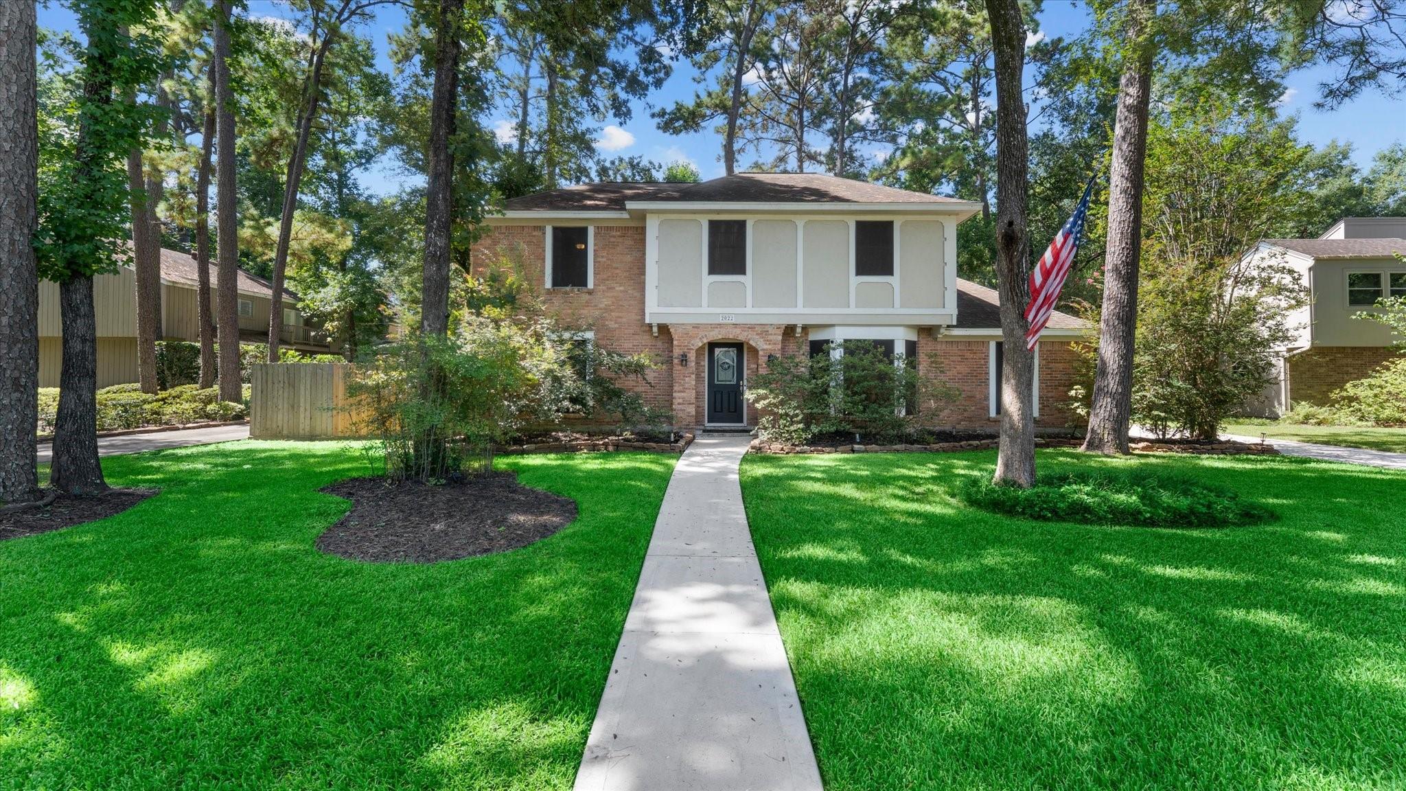 2022 Grove Lake Drive — photo