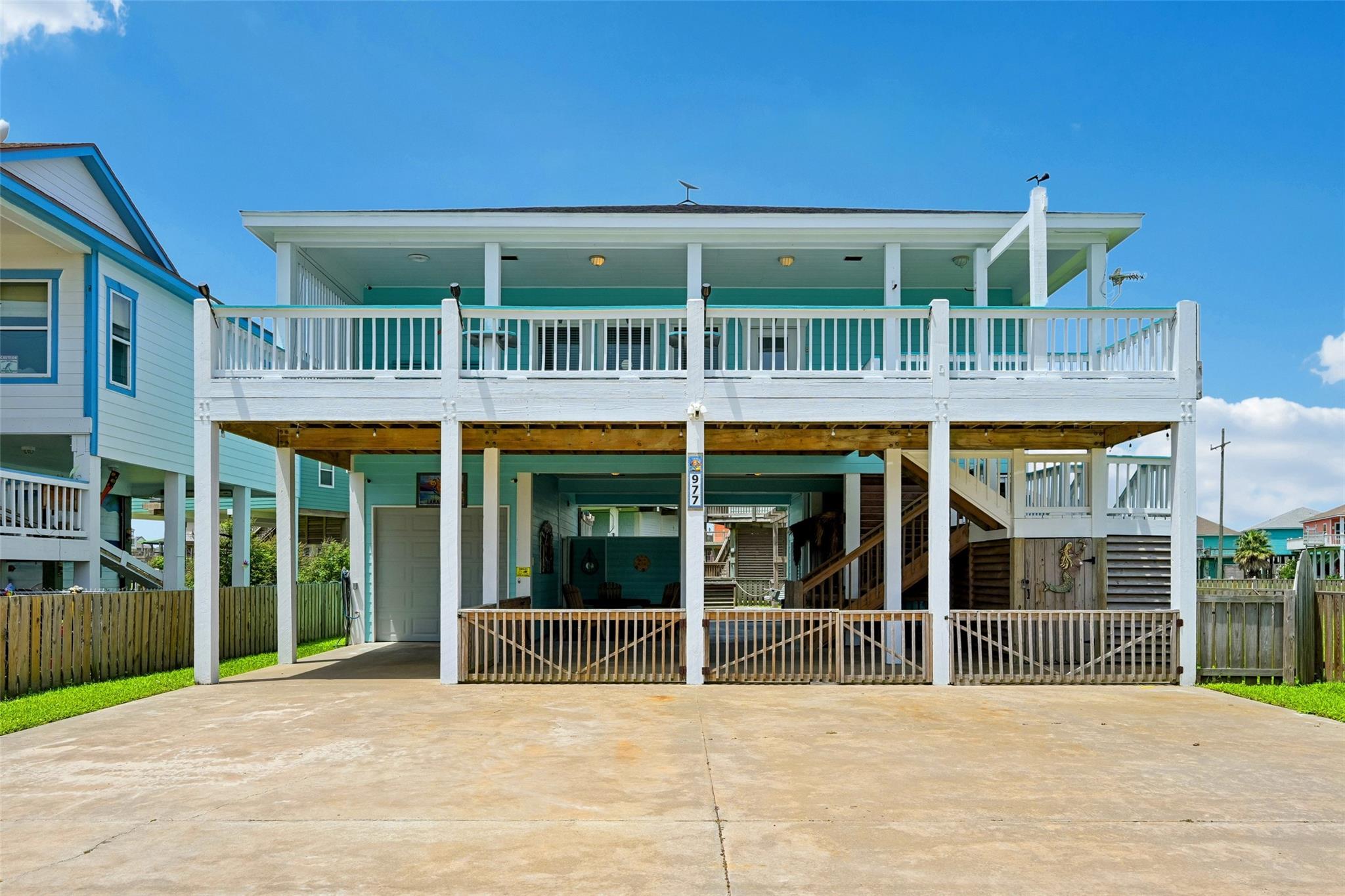 977 Bahama Drive — photo
