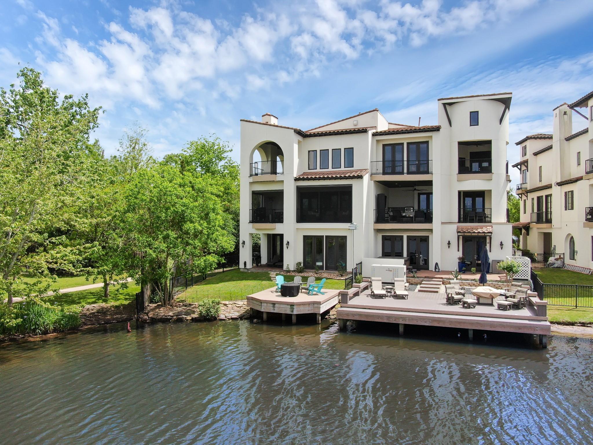 22 Lakeside Cove — photo