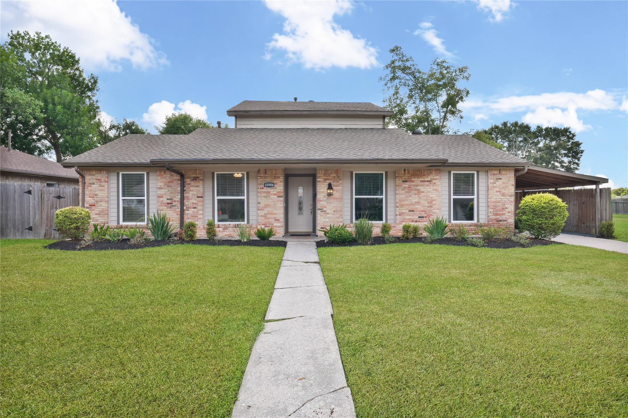 10906 Sagecrest Lane — photo