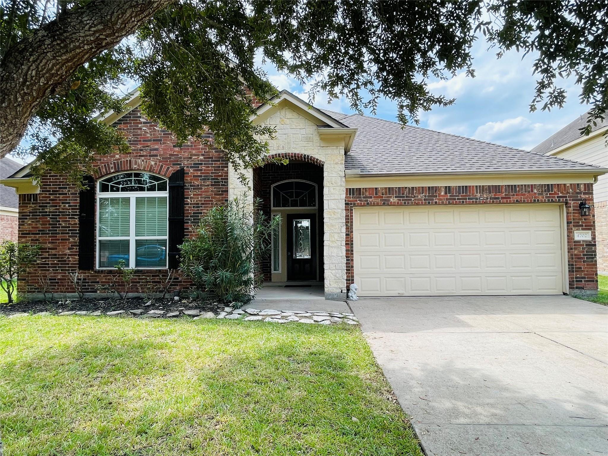 4702 Sedgewood Drive — photo