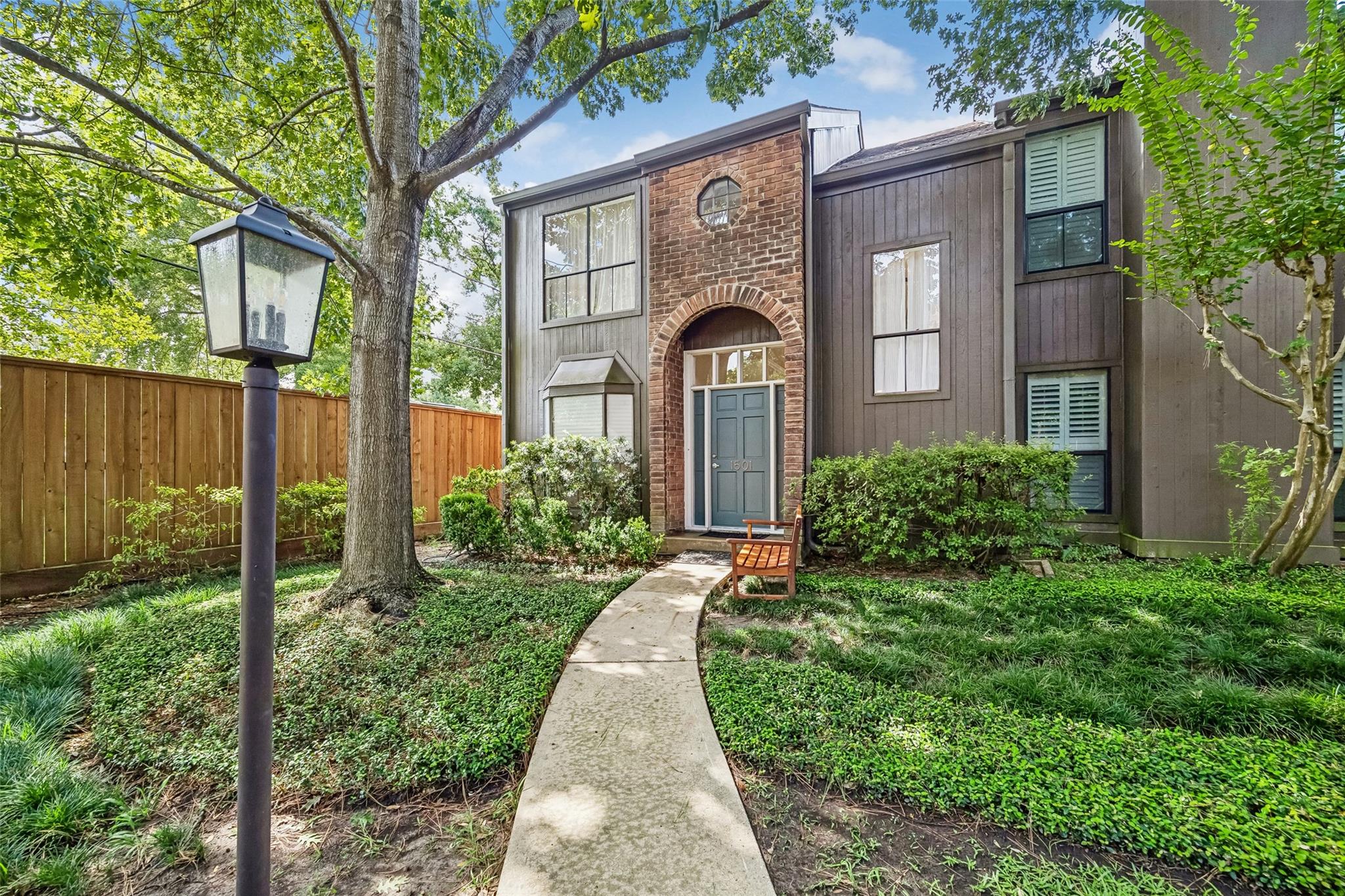 701 Bering Drive #1501 — photo