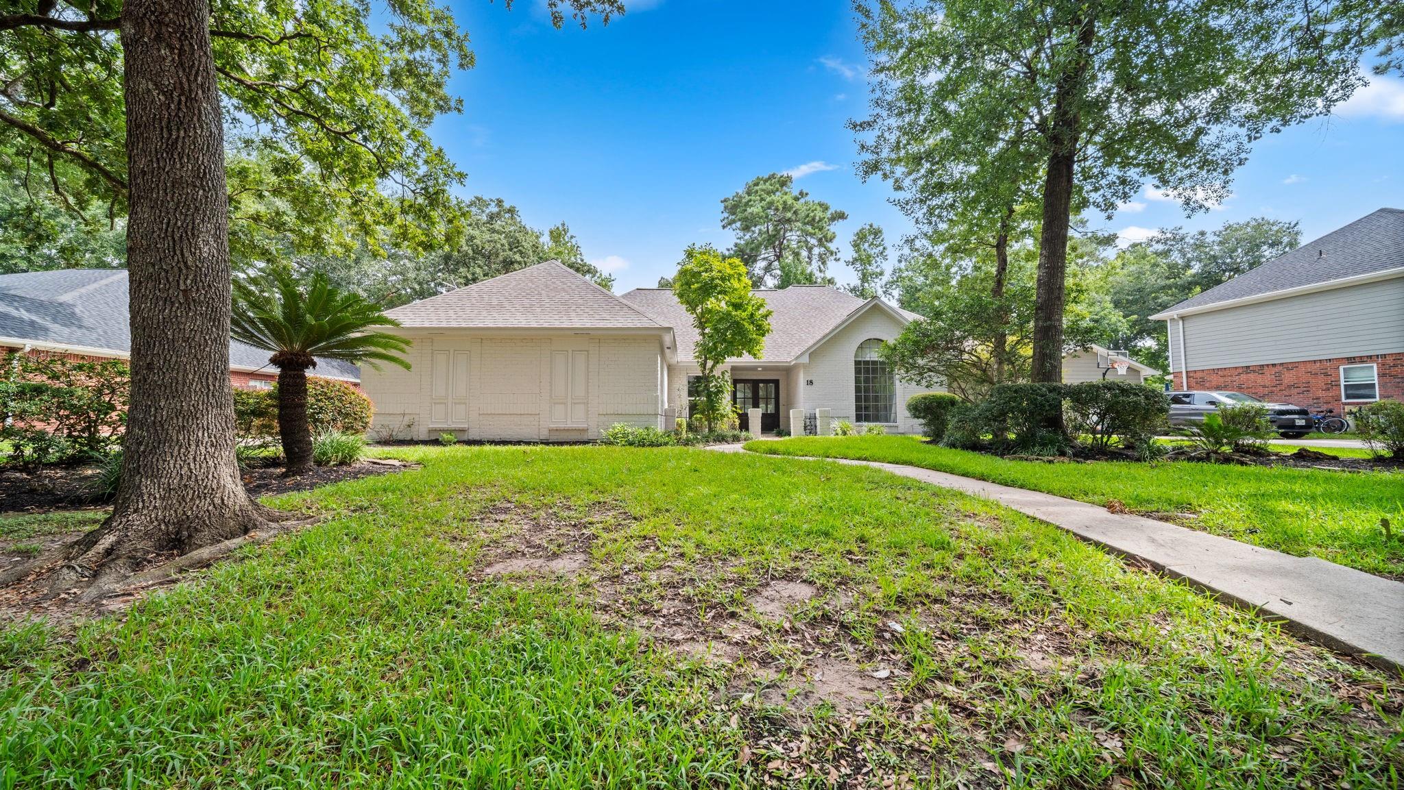 18 Windsor Drive, Conroe, TX 77304 — photo 3