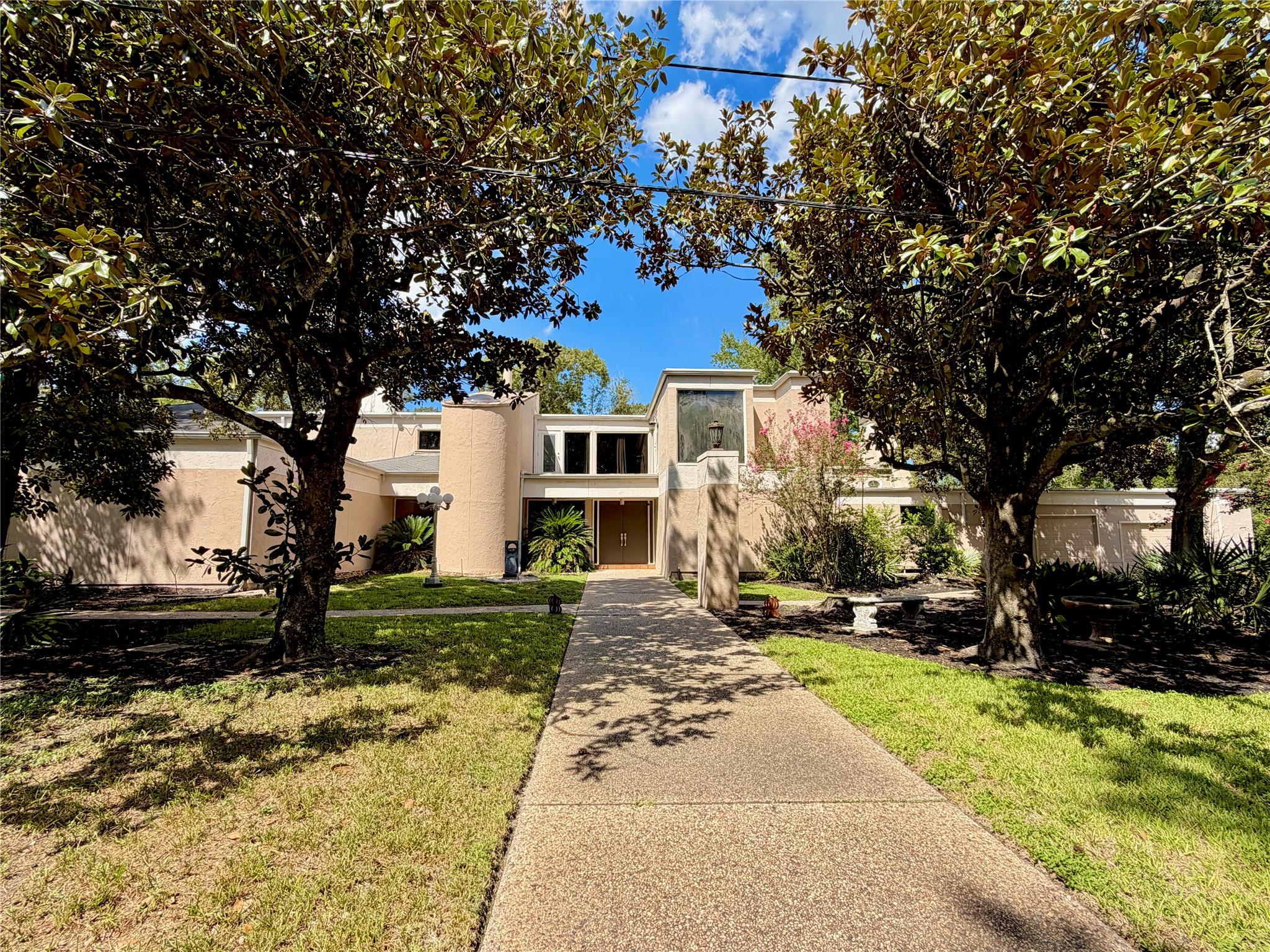 7 Winged Foot Drive — photo