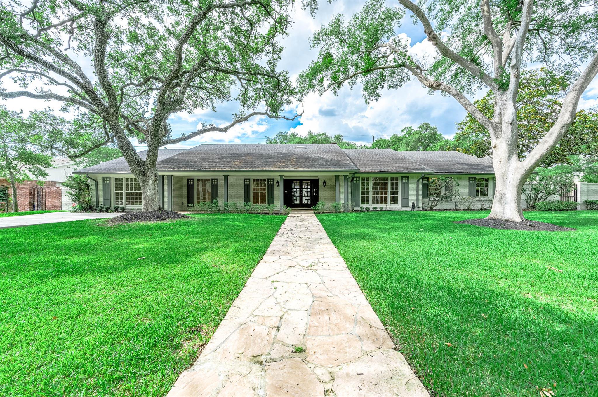 5702 Bayou Glen Road — photo