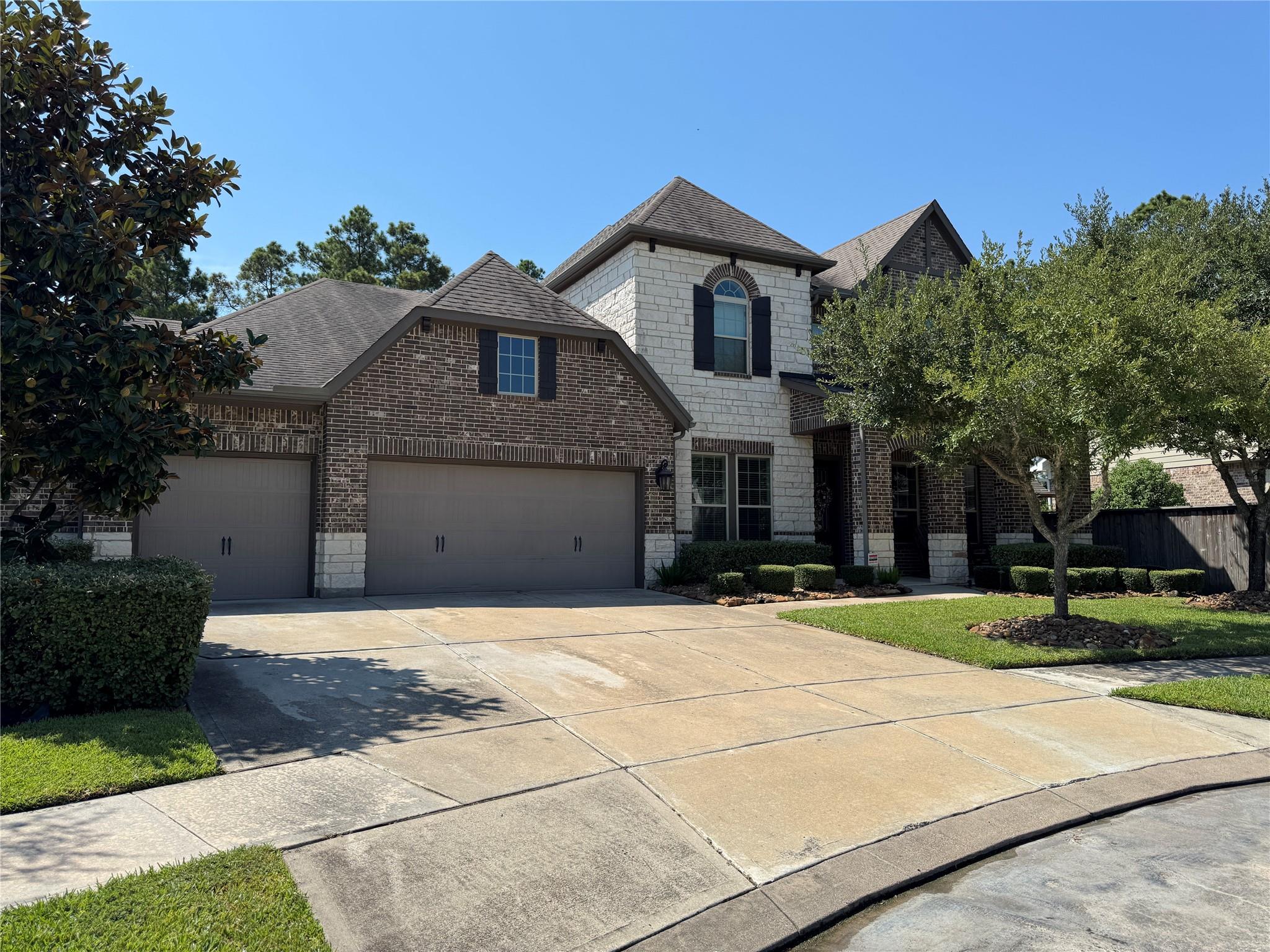 3712 Pine Village Court — photo