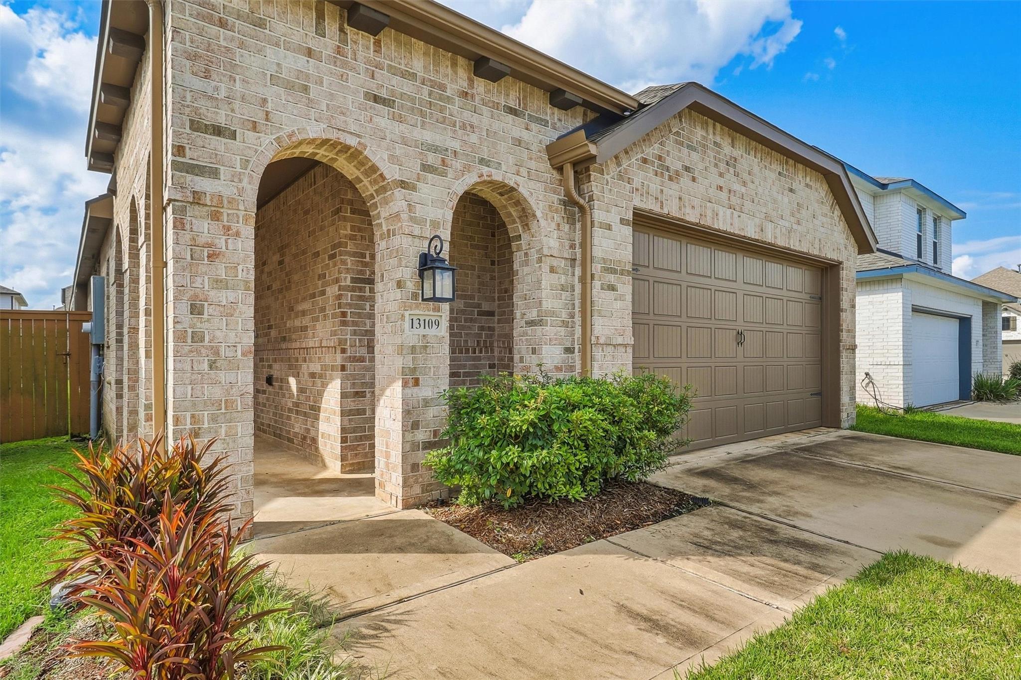 13109 Blue Flora Drive — photo