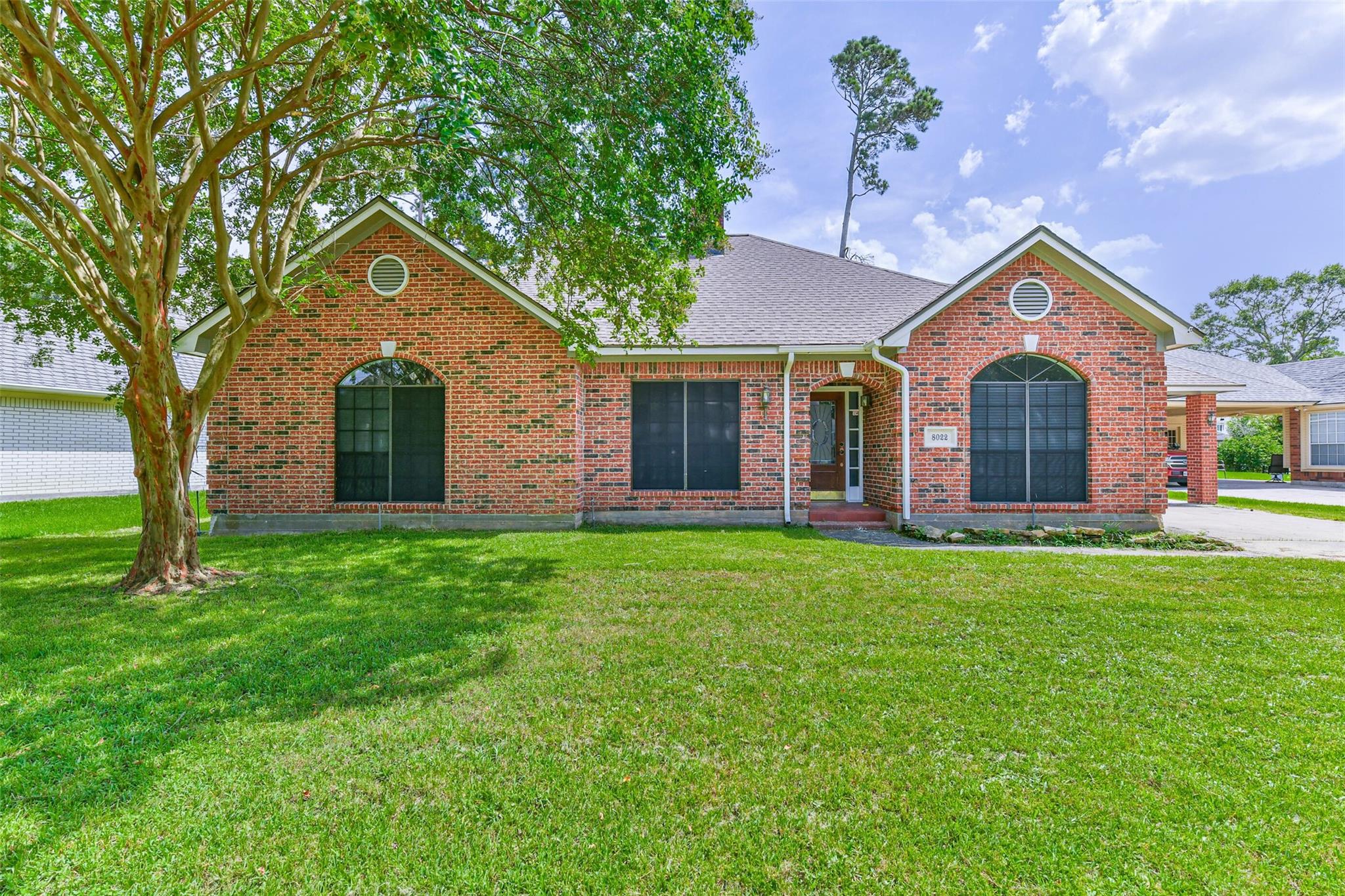 8022 17th Green Drive — photo