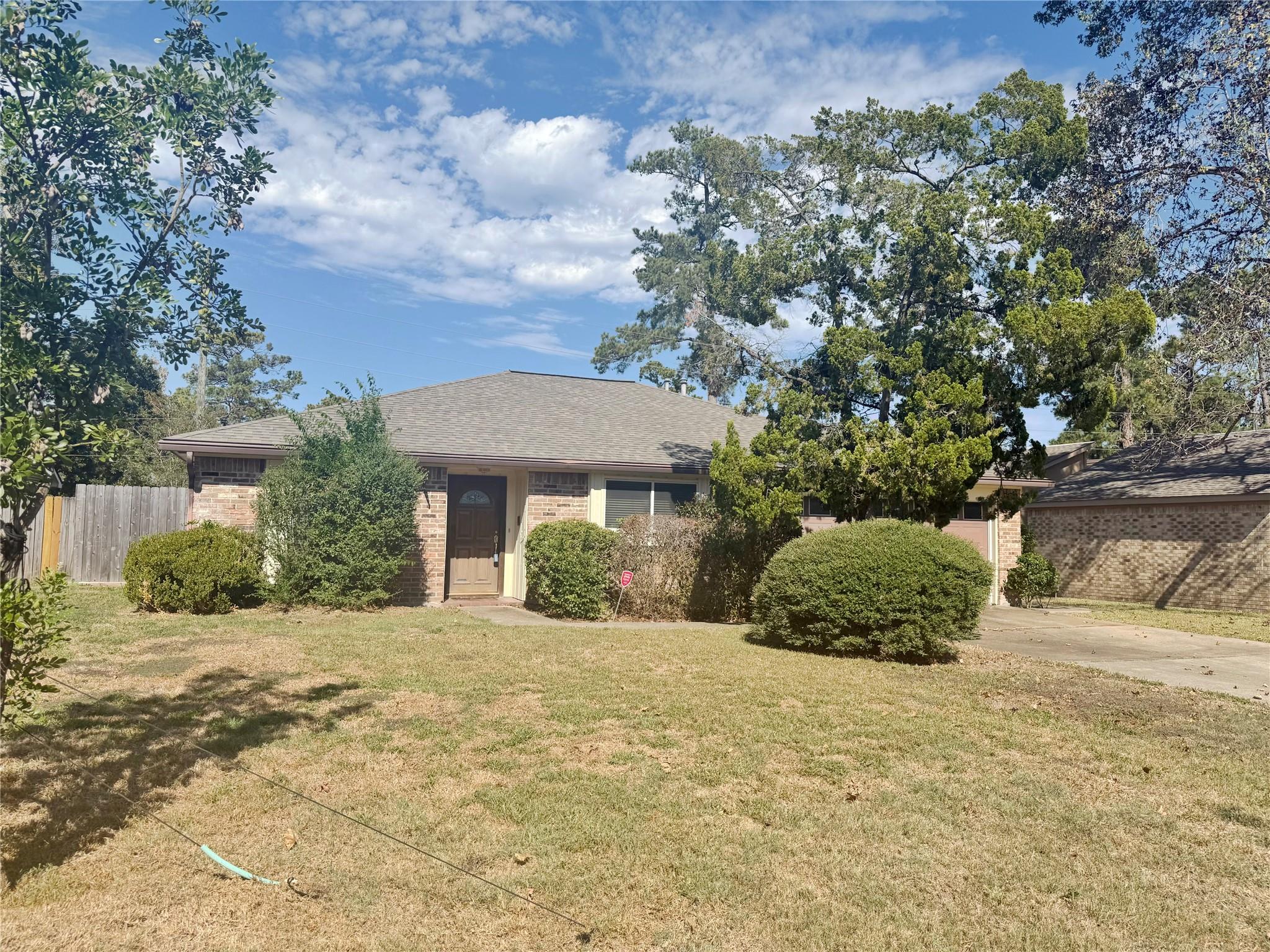 17618 Favor Bend Drive — photo