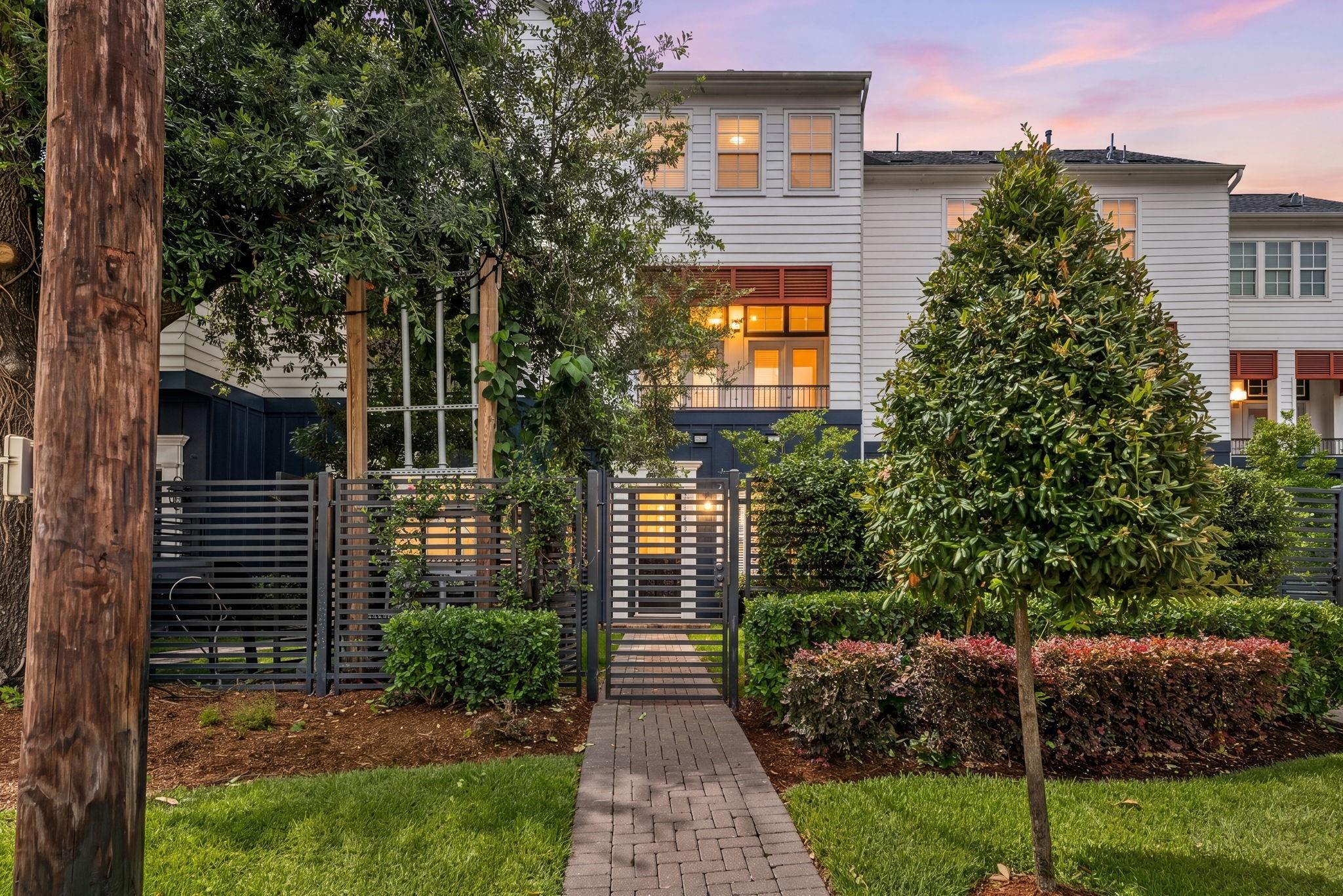 822 Cage Street — photo
