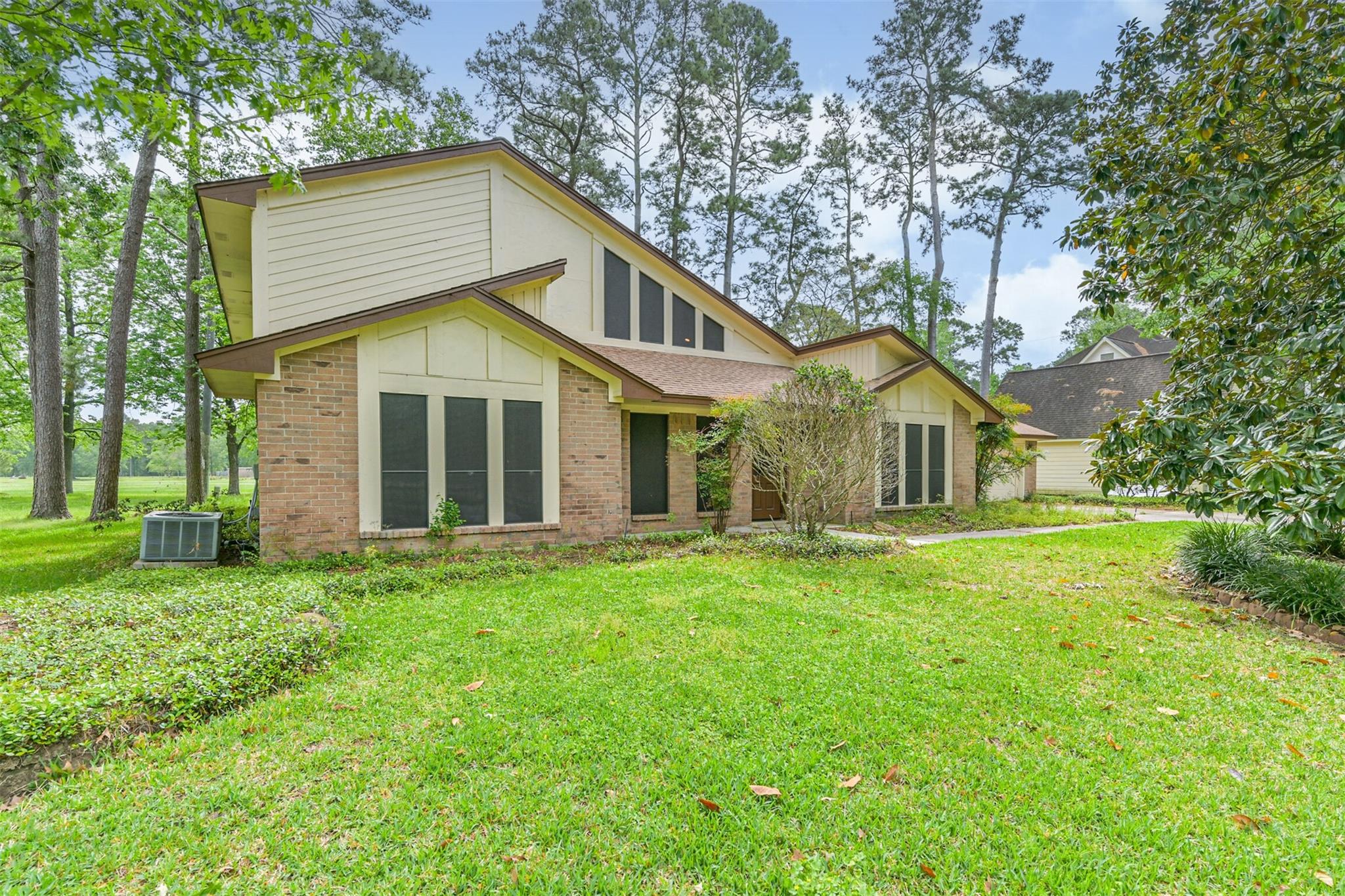 16040 Dunes Drive — photo
