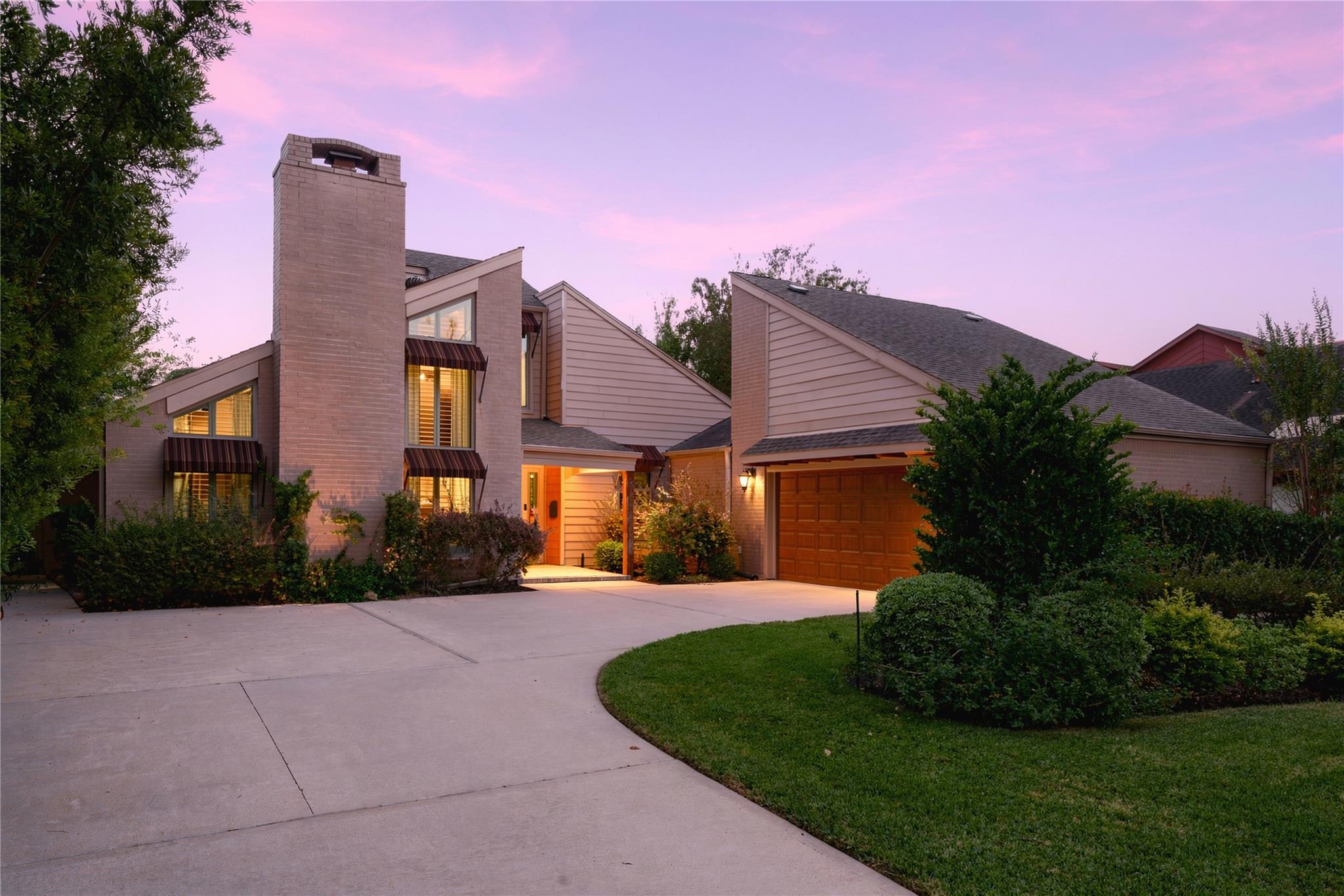 3211 Chris Drive — photo