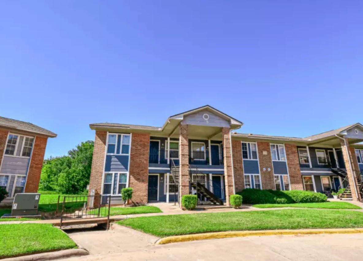 1400 Eagle Lake Rd — photo