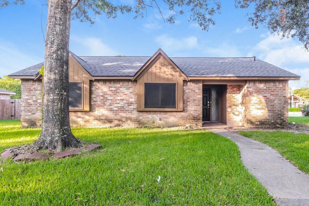 4714 Glendower Drive — photo