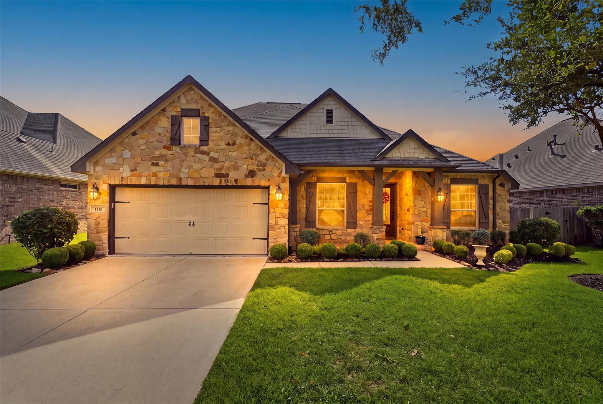 1515 Panorama View Lane — photo