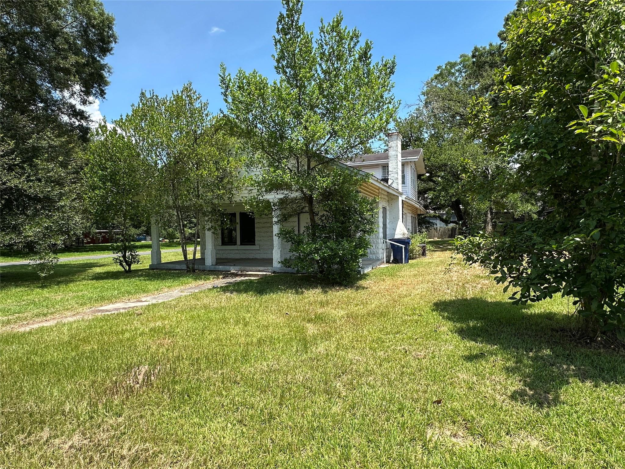 305 S 3rd Street, Silsbee, TX 77656 — photo 2