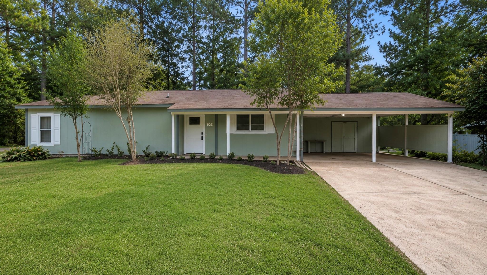 1 Laurel Oak Place — photo