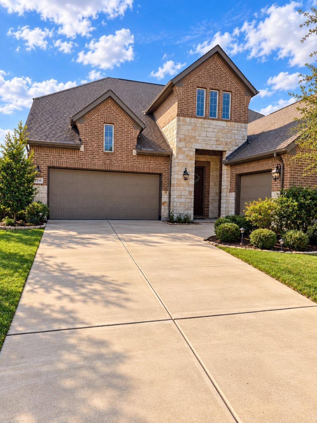 7438 Dry Stone Lane — photo