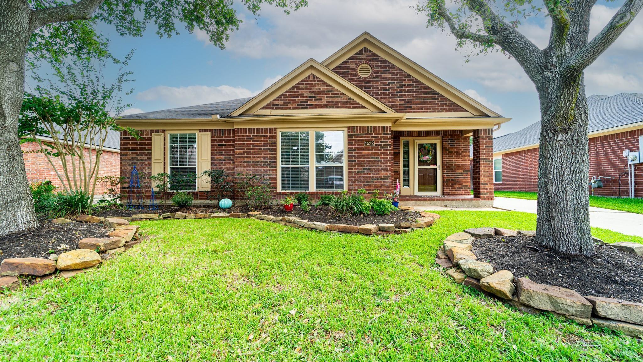 1522 Martin Lake Drive — photo