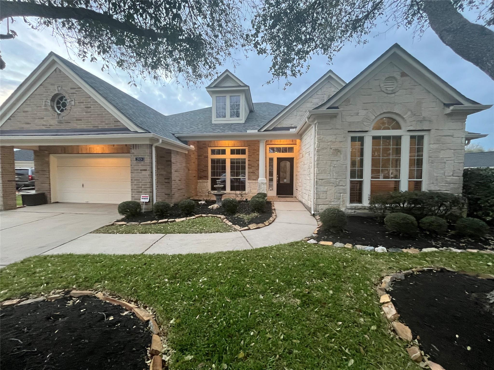 2904 Lakemist Court — photo