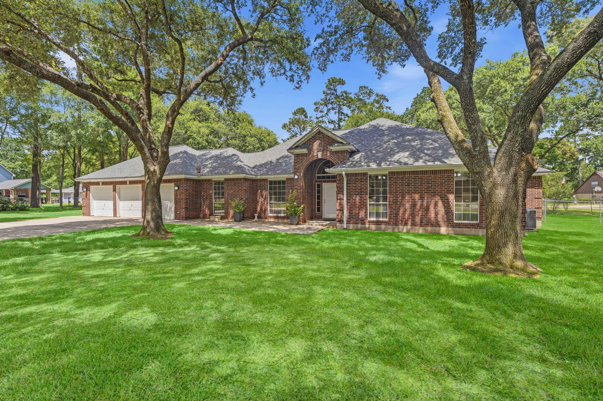 15423 Willis Way — photo