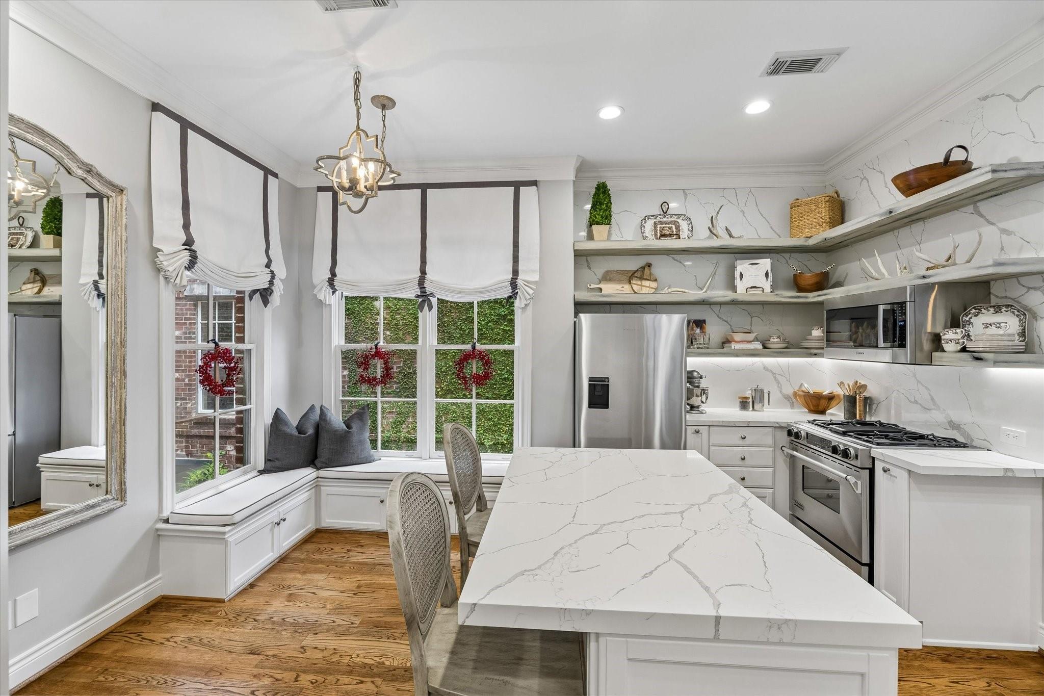 1315 Hyde Park Boulevard — photo