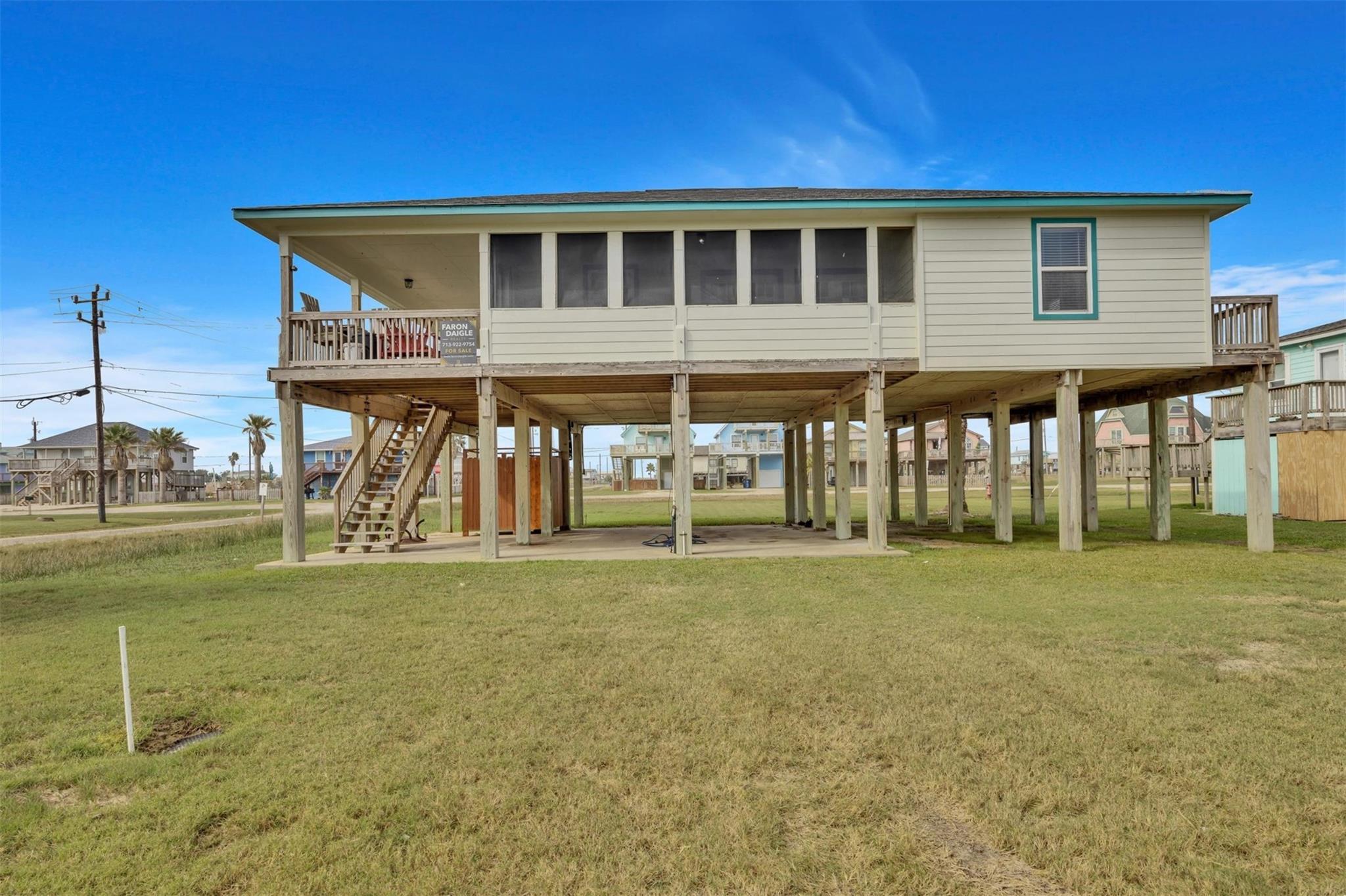 818 Sea Shell Drive — photo