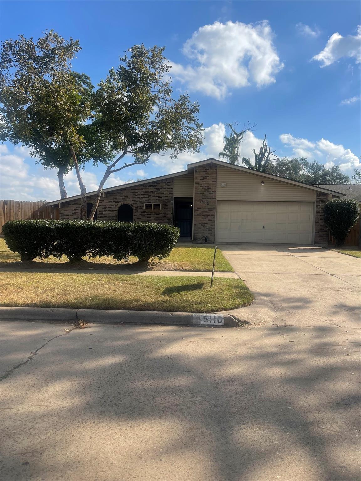 5110 Gretna Green Drive — photo