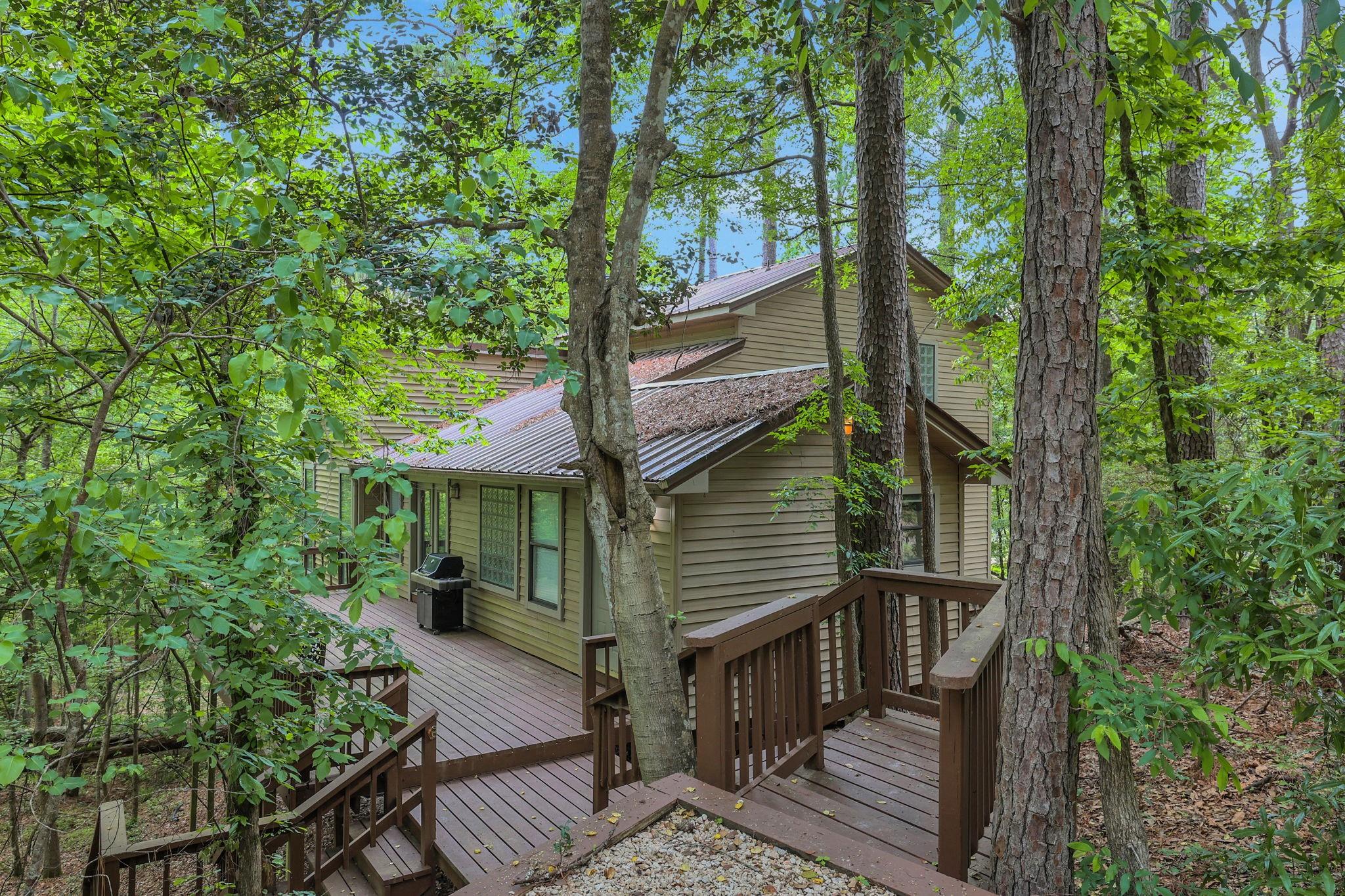 701 Lakeview Estates Drive — photo