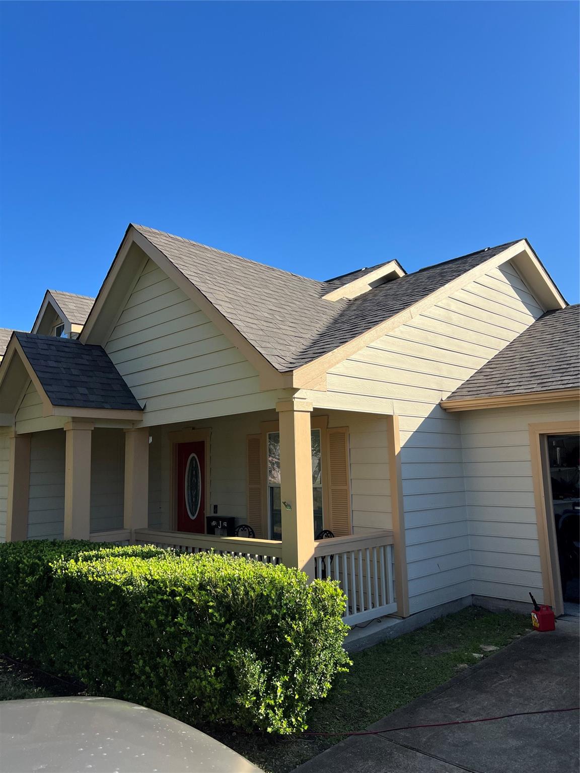 17118 Lake Ridge Circle — photo