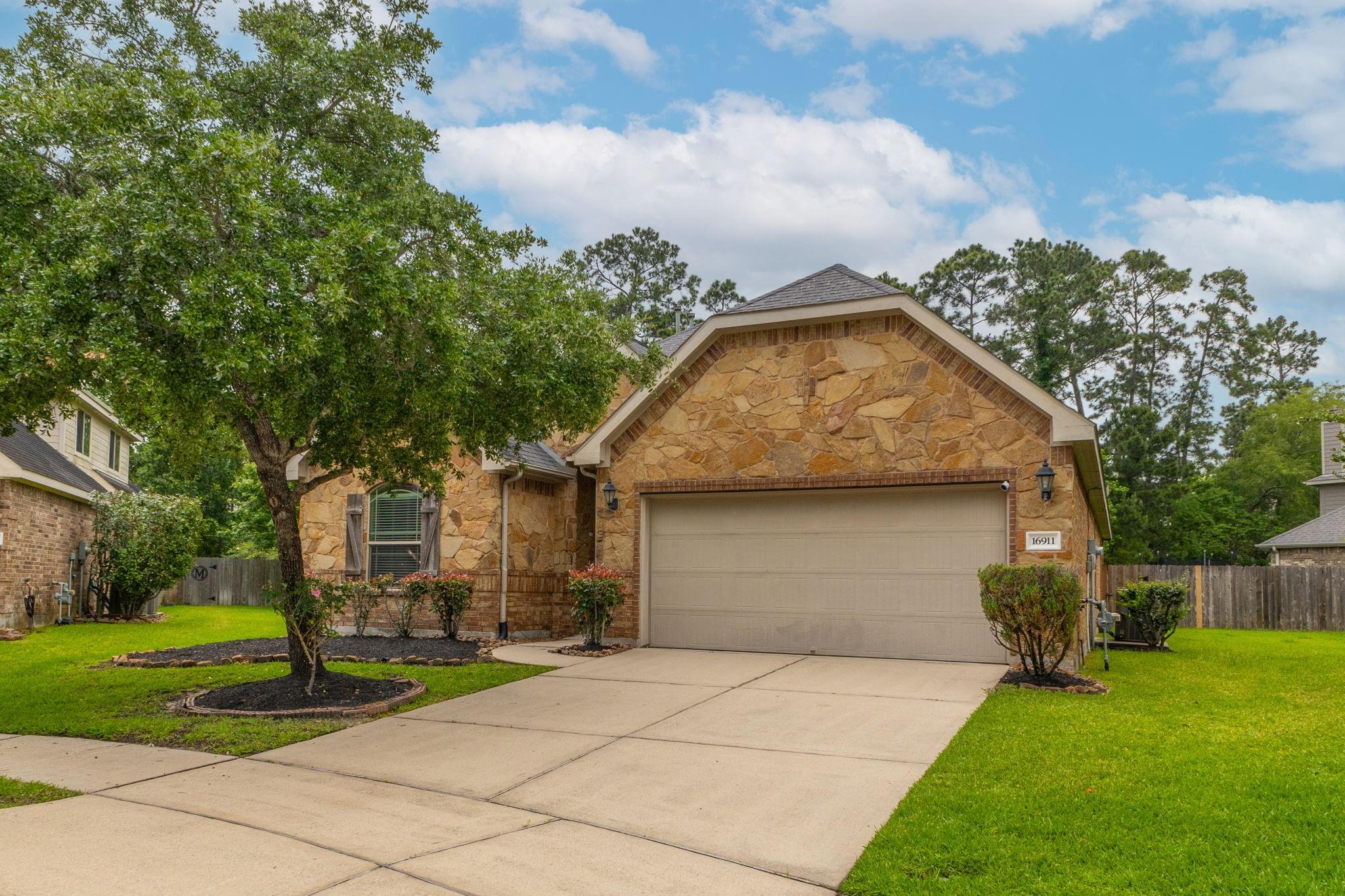 16911 Caldwell Pointe Court — photo