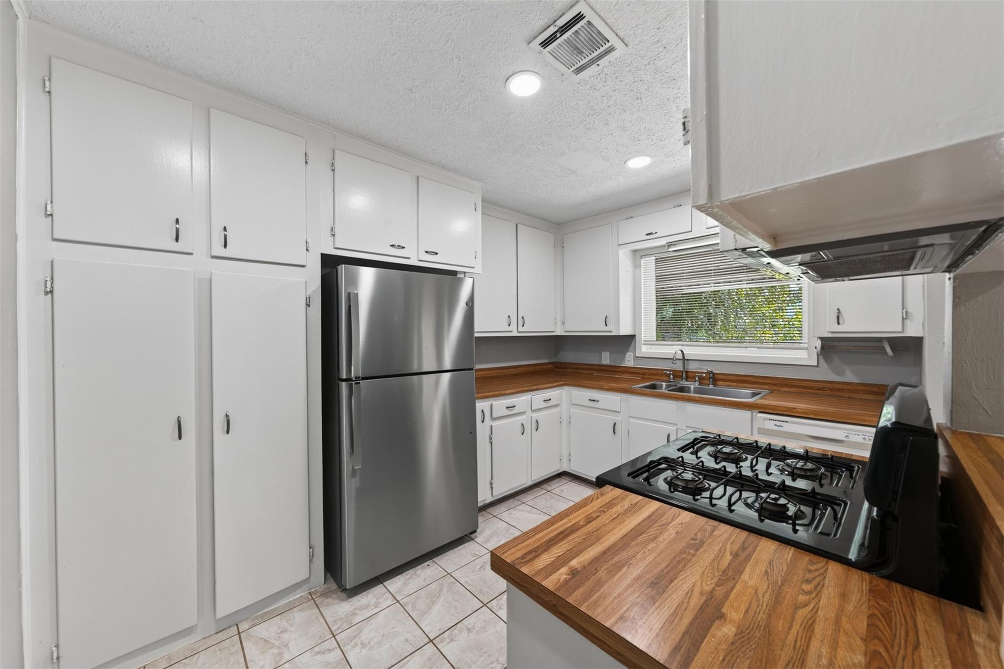 2110 Ridgemore Drive, Houston, TX 77055 — photo 3
