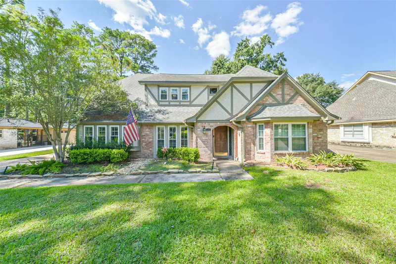 13002 Belgrave Drive — photo