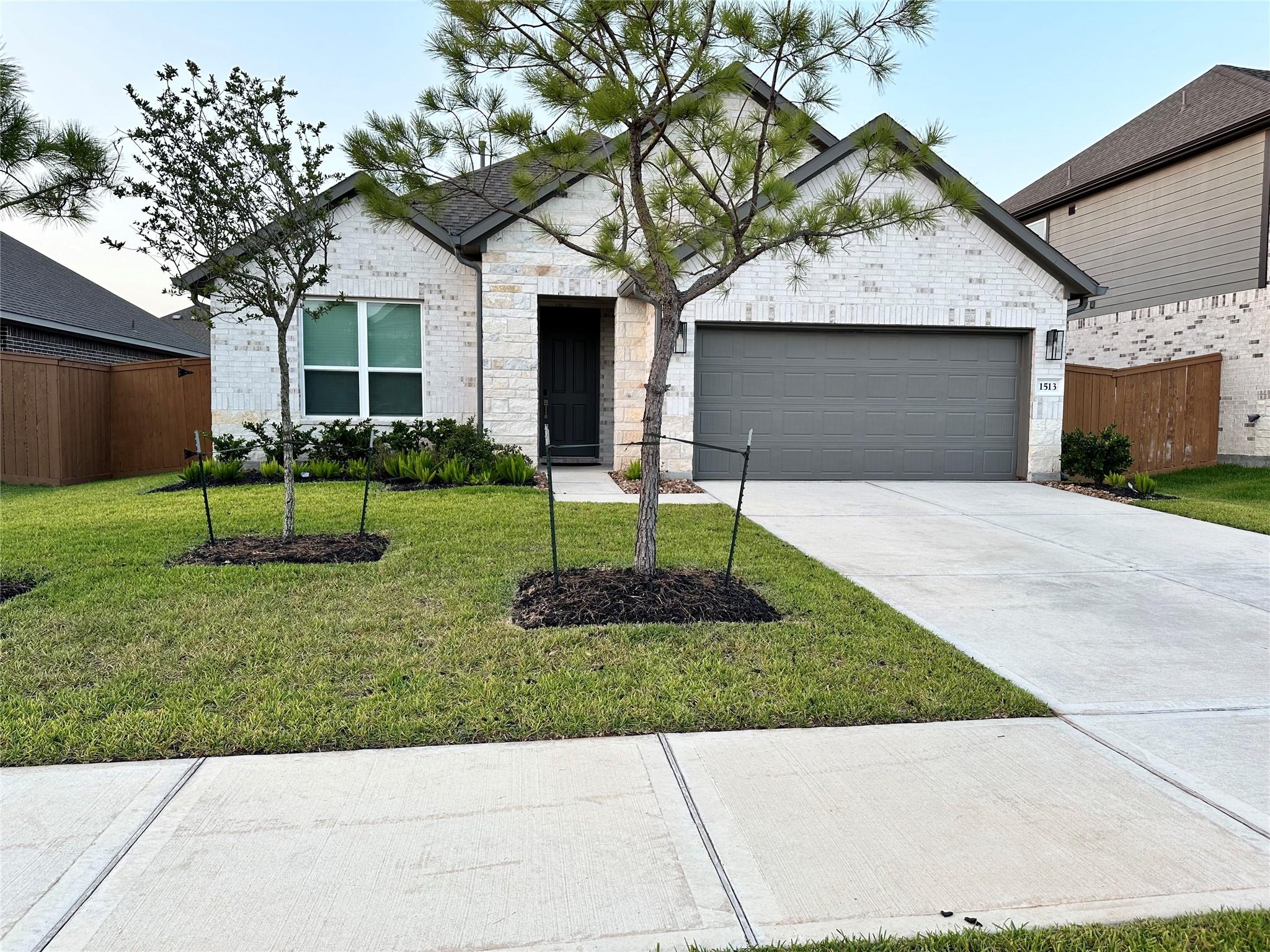 1513 Dawn Harbor Drive — photo