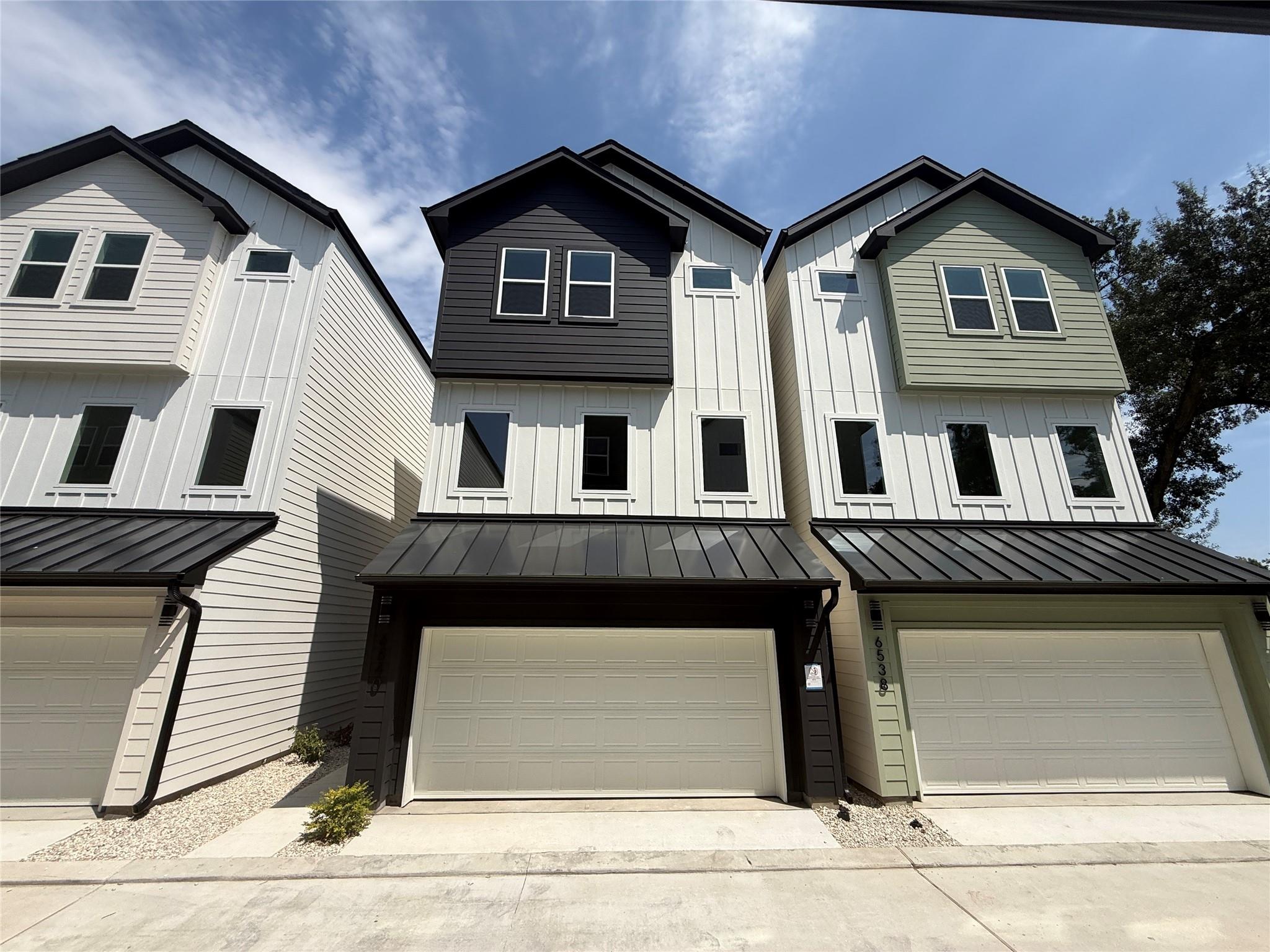 6540 Goldspier Street — photo