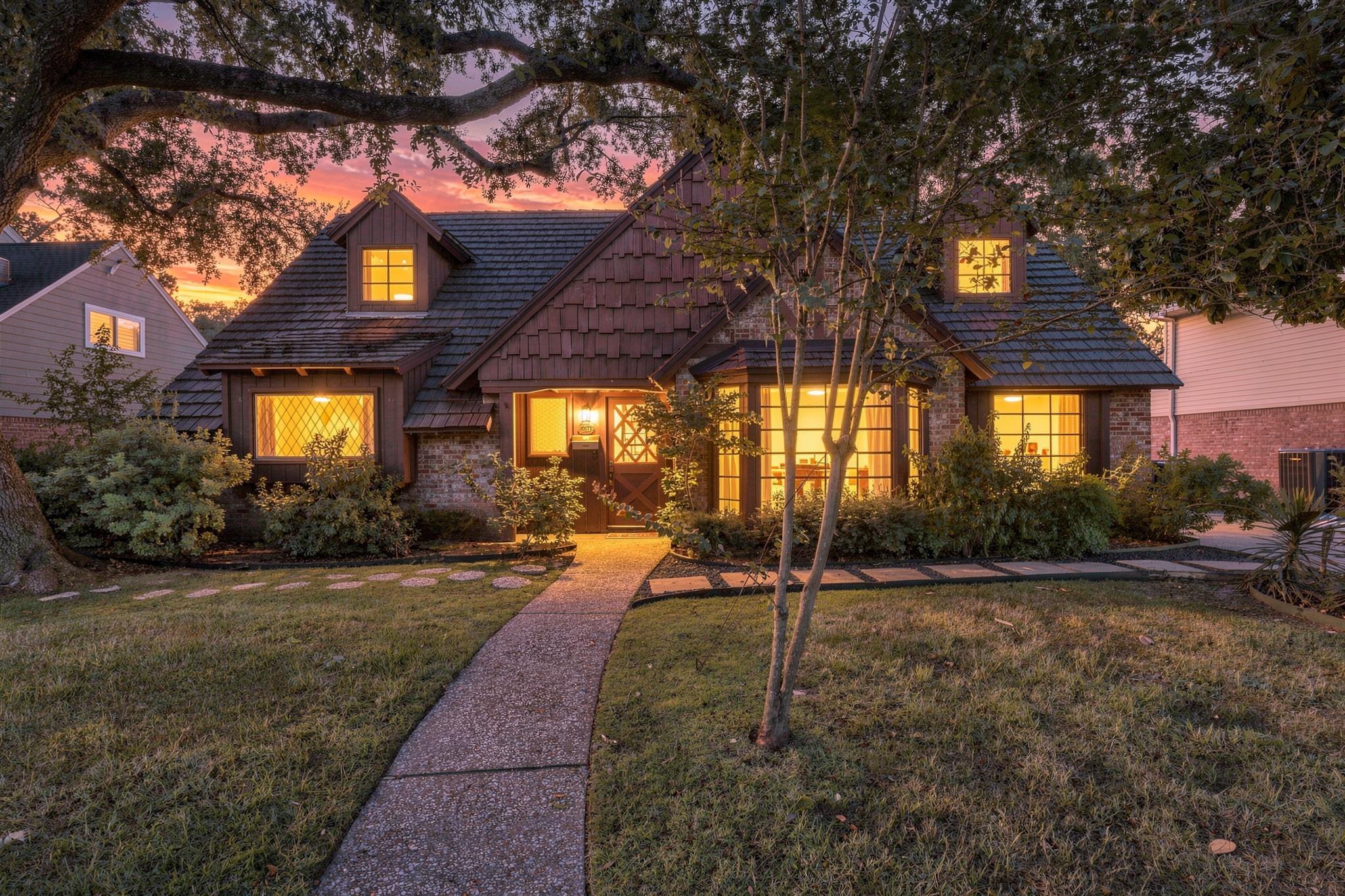 1111 Cheshire Lane — photo