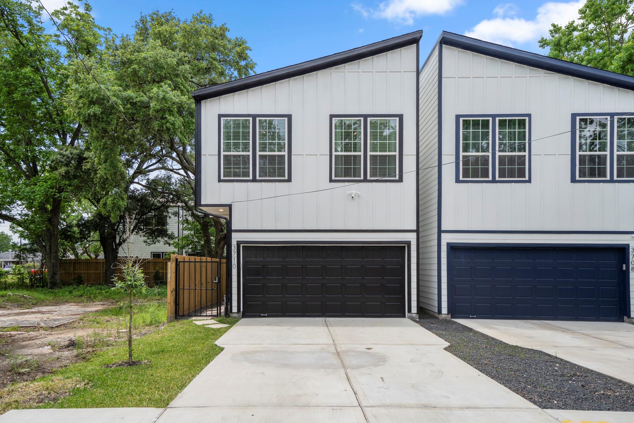 3710 Noah Street — photo