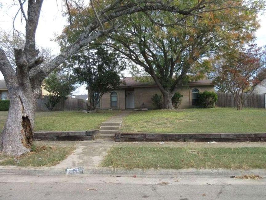 1610 Sunset Lane — photo