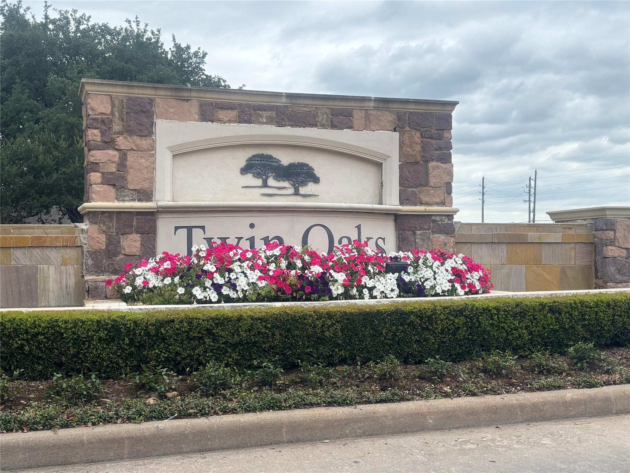 7218 Branford Park Lane — photo