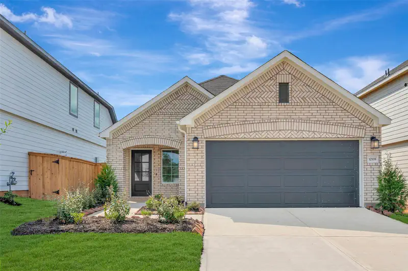 32535 Midsummer Drive — photo