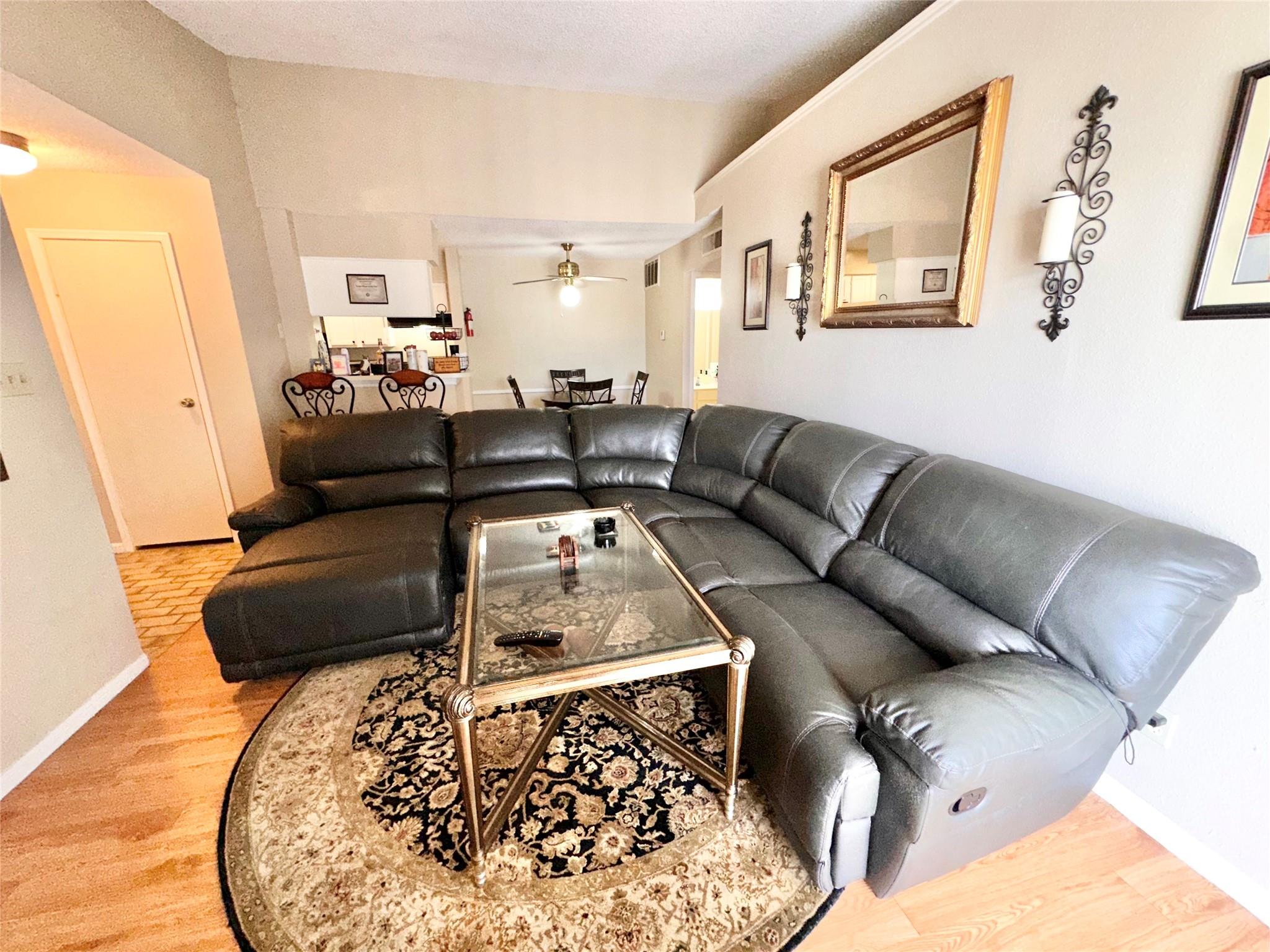 10101 S Gessner Road #213 — photo