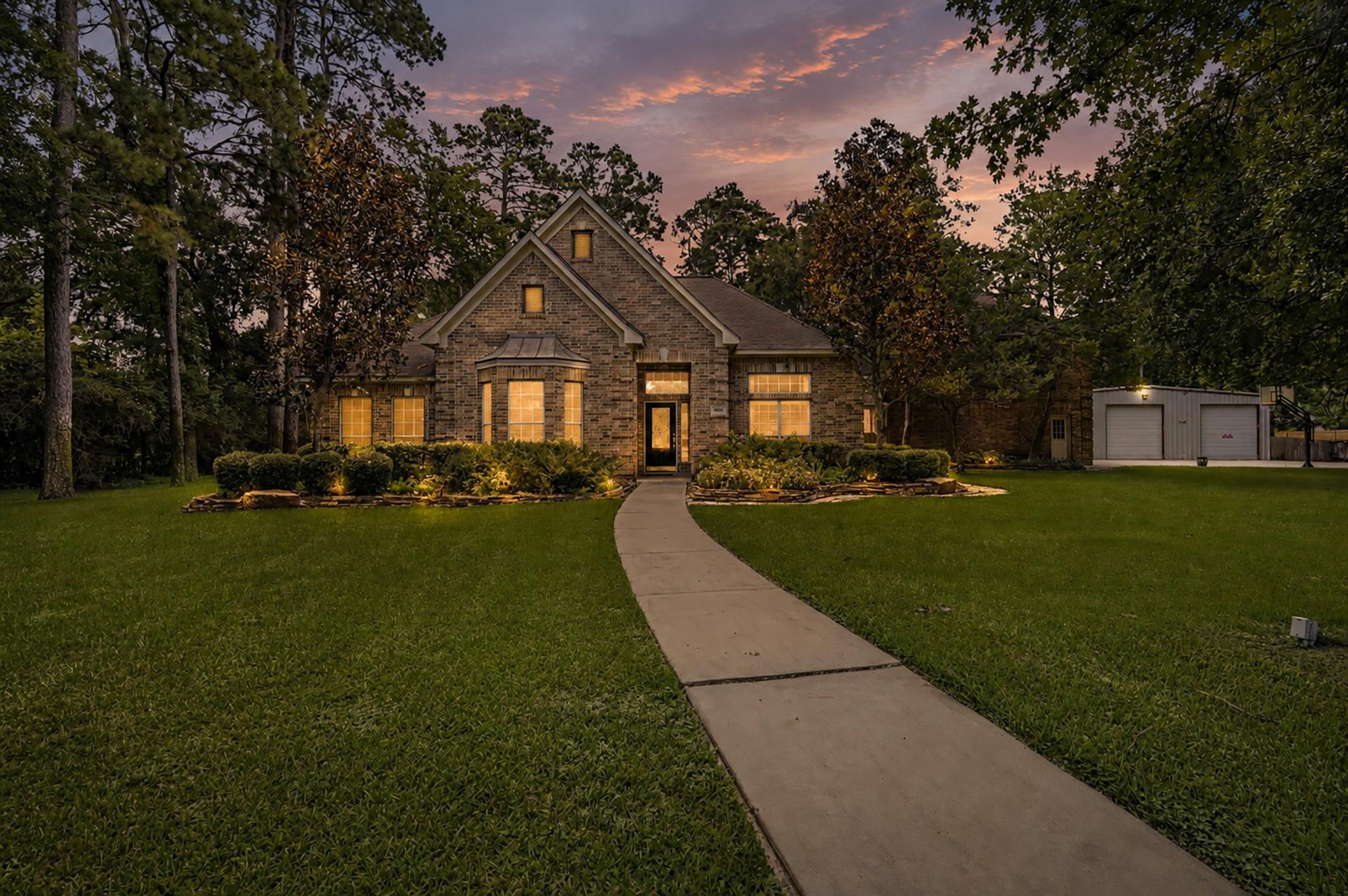 11815 Advance Drive — photo