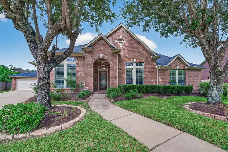 5242 Fountainbrook Lane — photo