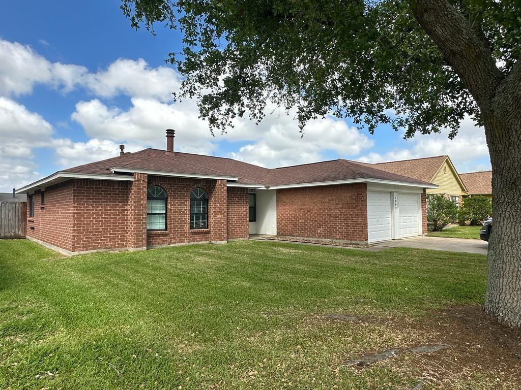 10921 Pecan Drive — photo