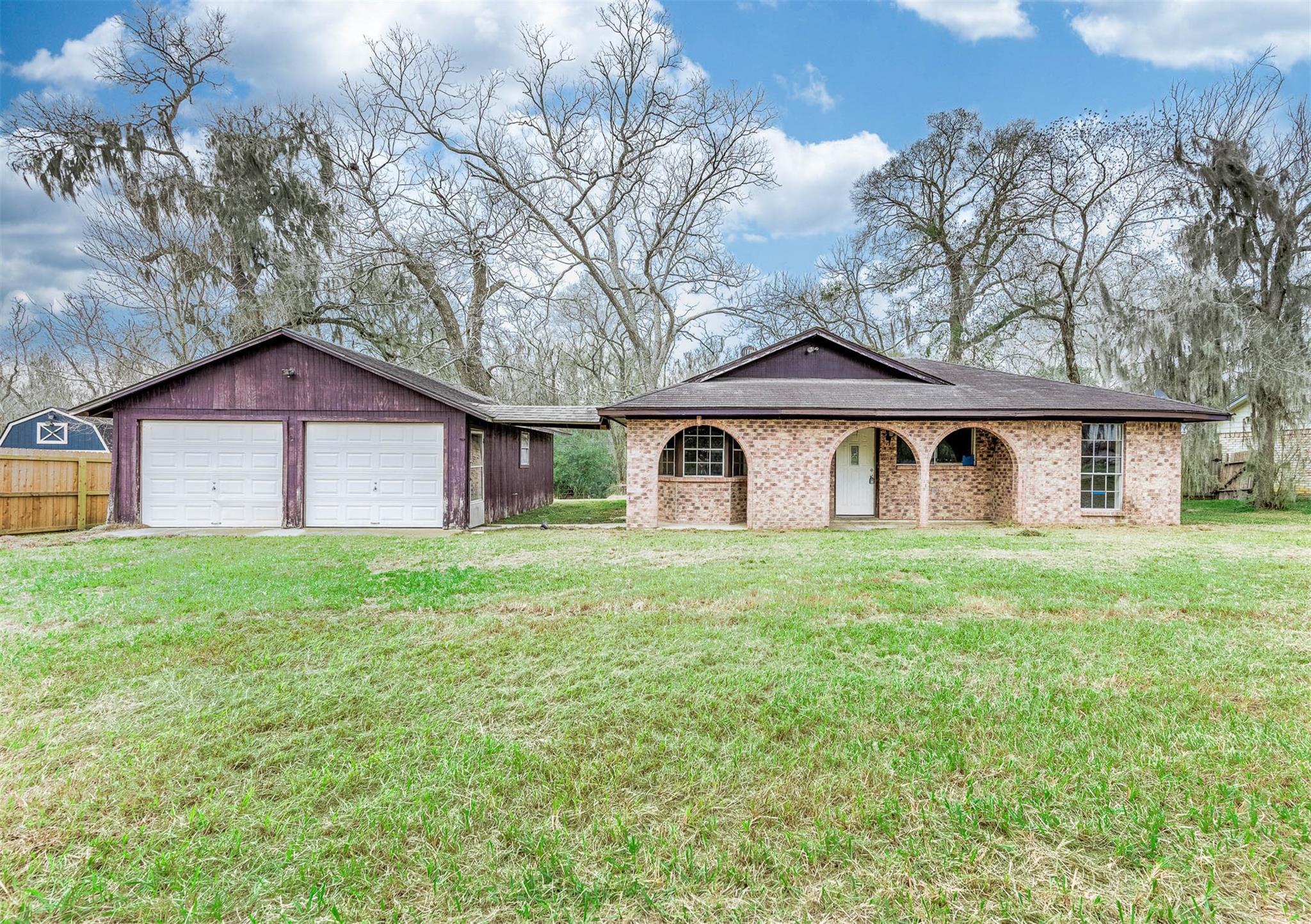 1431 County Road 934 — photo